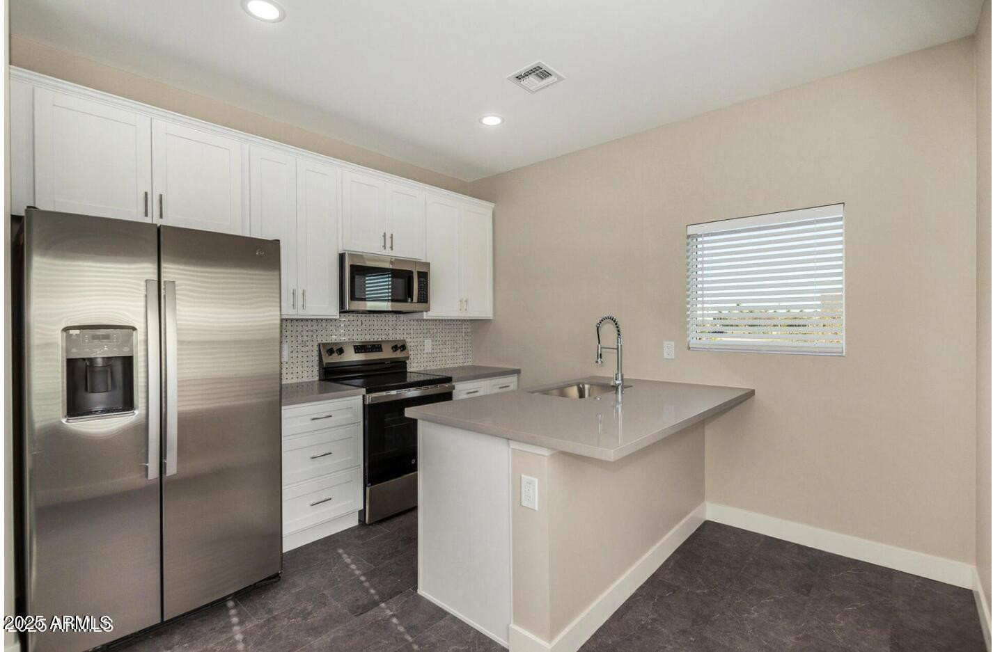1305 E Madison Street # 3