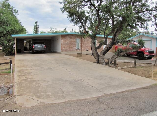 VILLAGE MEADOWS RANCH ESTATES - Residential
