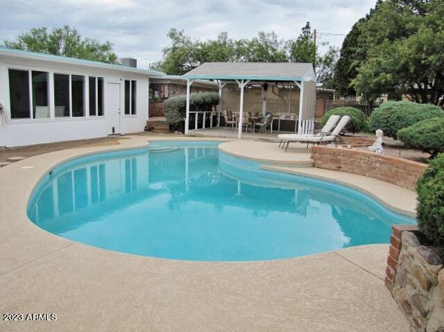 VILLAGE MEADOWS RANCH ESTATES - Residential