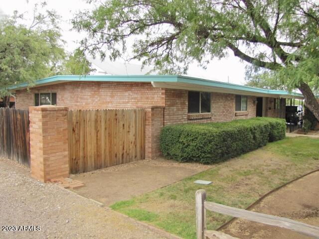 VILLAGE MEADOWS RANCH ESTATES - Residential