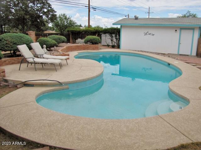 VILLAGE MEADOWS RANCH ESTATES - Residential