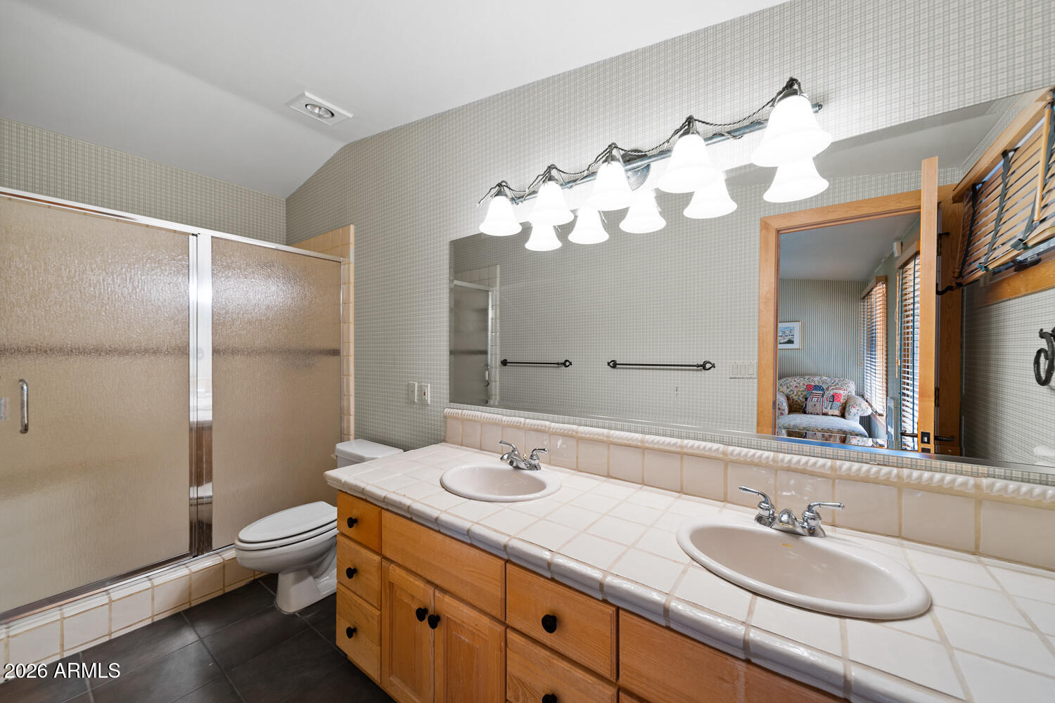 WHITE MOUNTAIN SUMMER HOMES - Residential