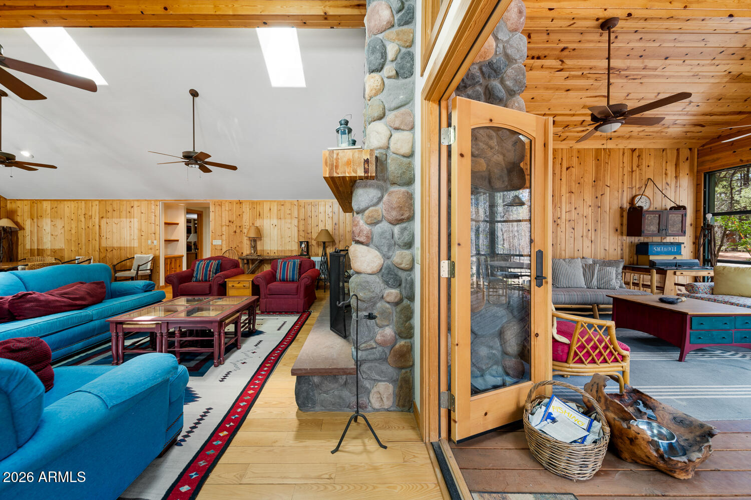 WHITE MOUNTAIN SUMMER HOMES - Residential