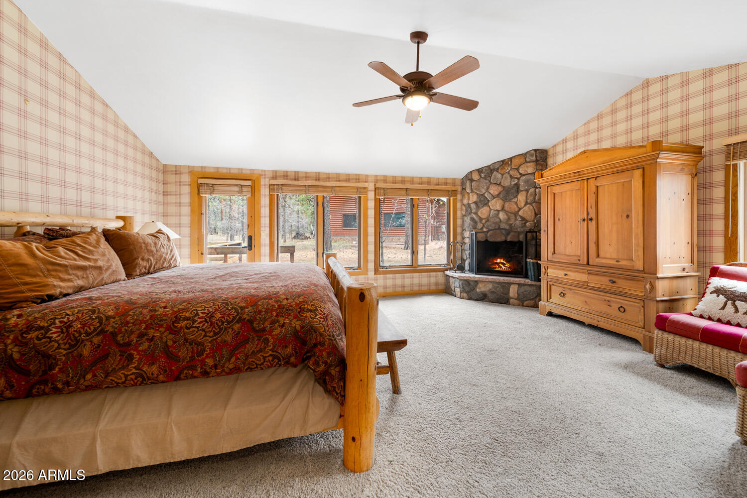 WHITE MOUNTAIN SUMMER HOMES - Residential