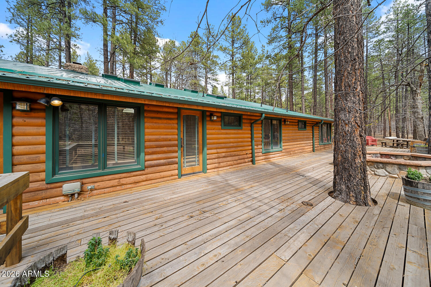WHITE MOUNTAIN SUMMER HOMES - Residential