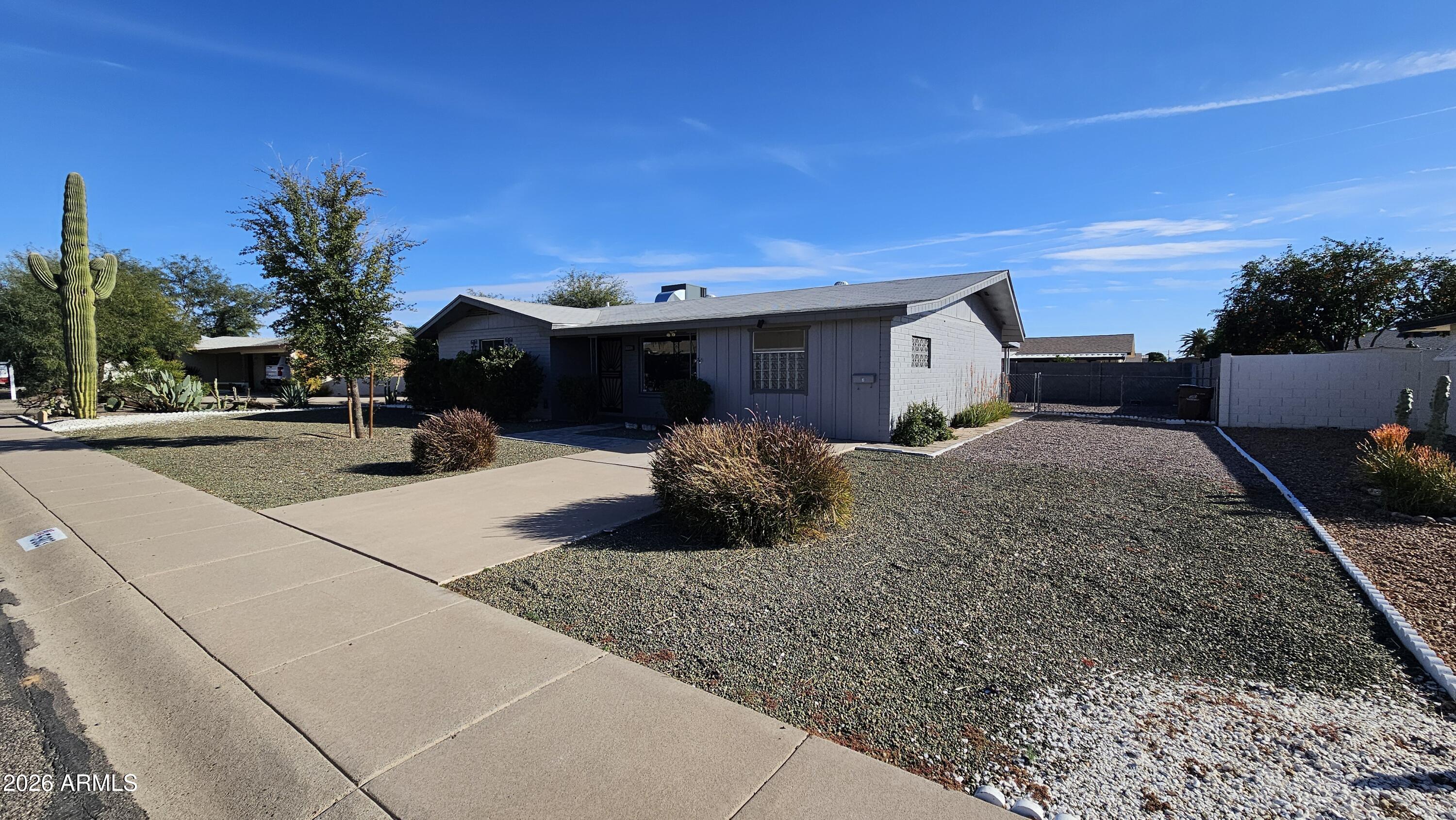 5903 E DUNCAN Street