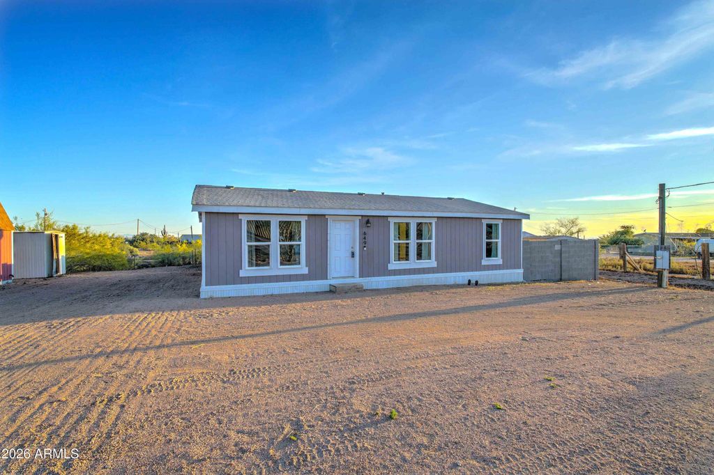 Photo of 649 W Kaniksu Street, Apache Junction, AZ 85120 (MLS # 6995316)
