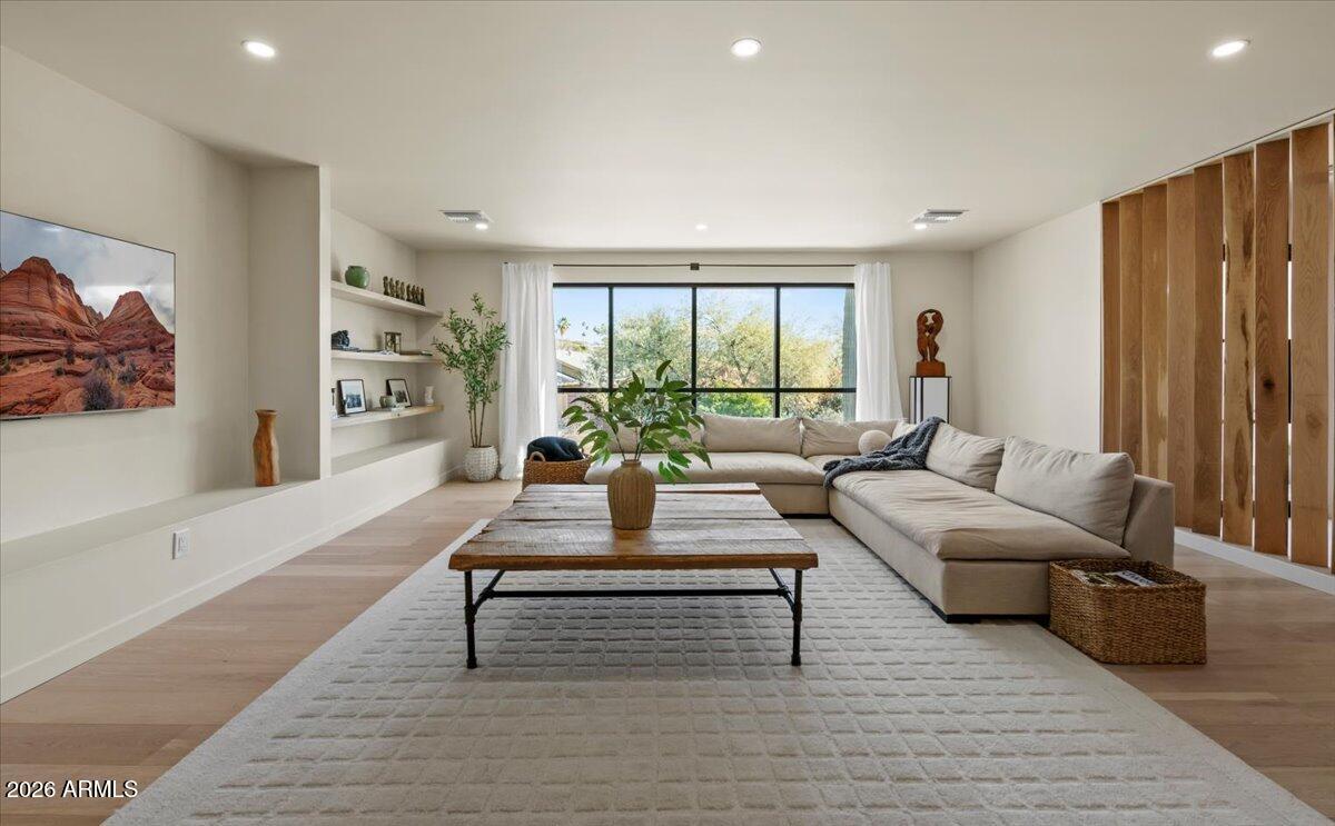 SHORT HILLS - Residential