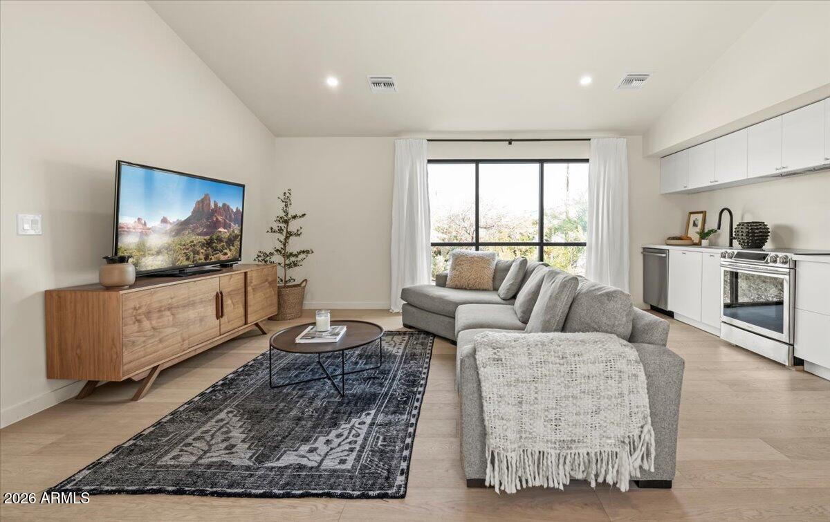 SHORT HILLS - Residential