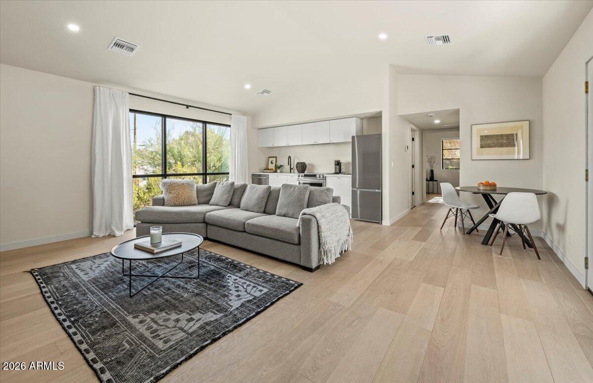 SHORT HILLS - Residential