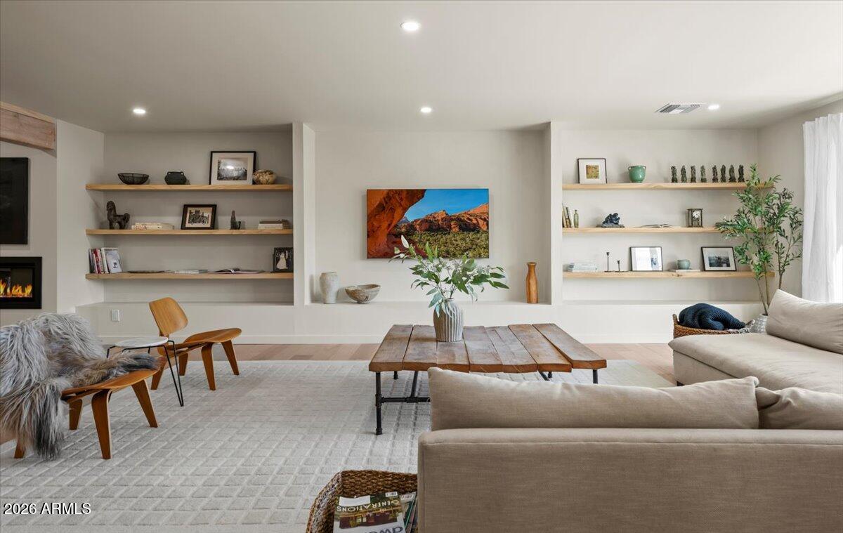 SHORT HILLS - Residential