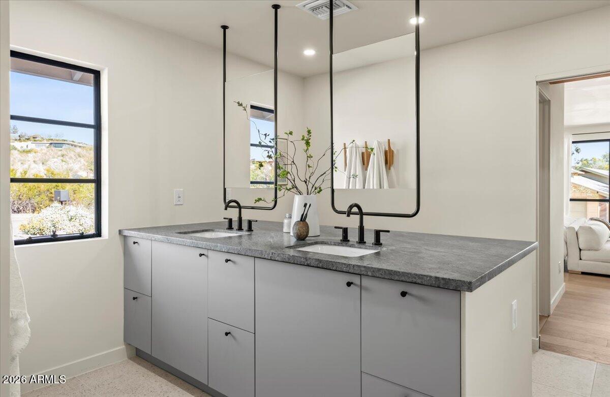 SHORT HILLS - Residential