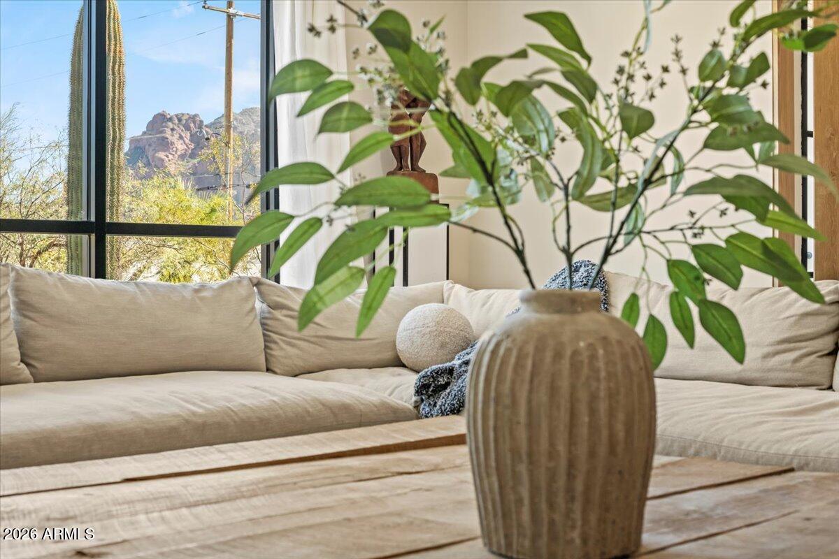 SHORT HILLS - Residential