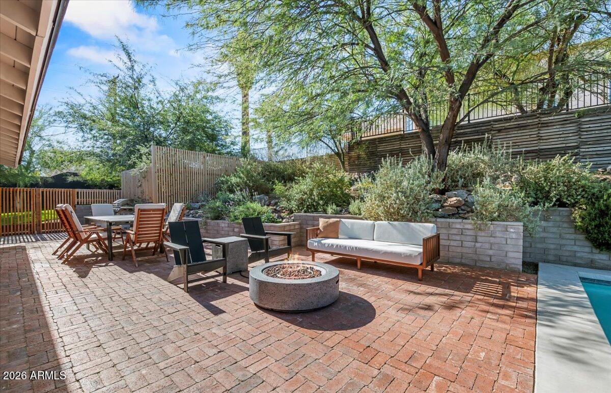 SHORT HILLS - Residential