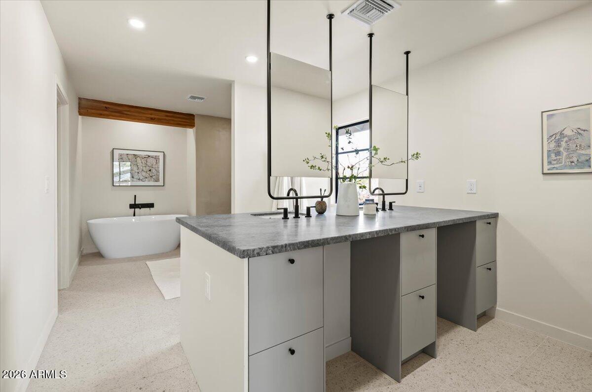 SHORT HILLS - Residential