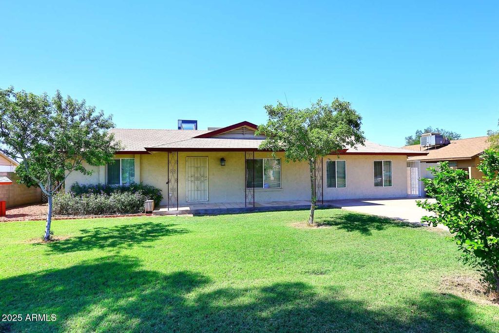 Photo of 8334 N 55th Avenue, Glendale, AZ 85302 (MLS # 6924331)