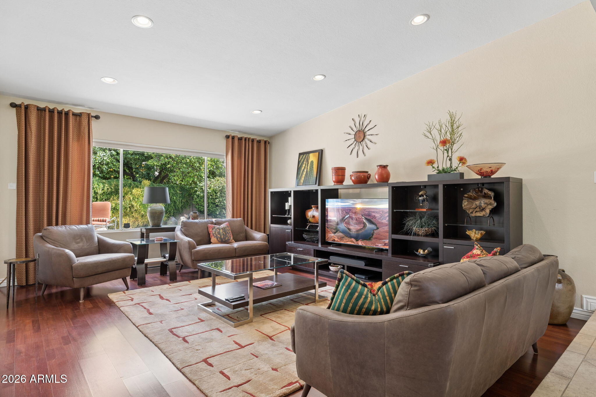 7836 E VIA DE LA ENTRADA Drive