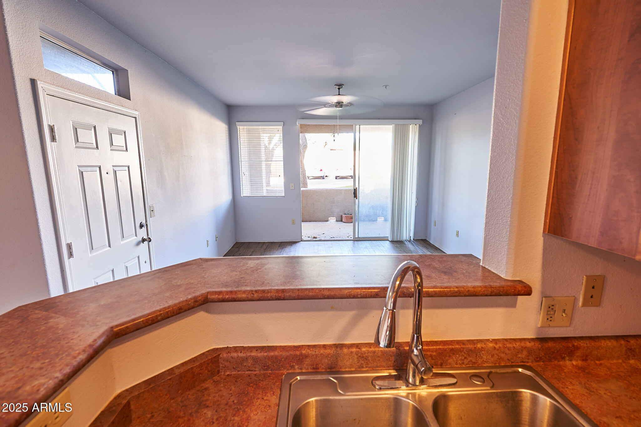 3830 E LAKEWOOD Parkway 1146