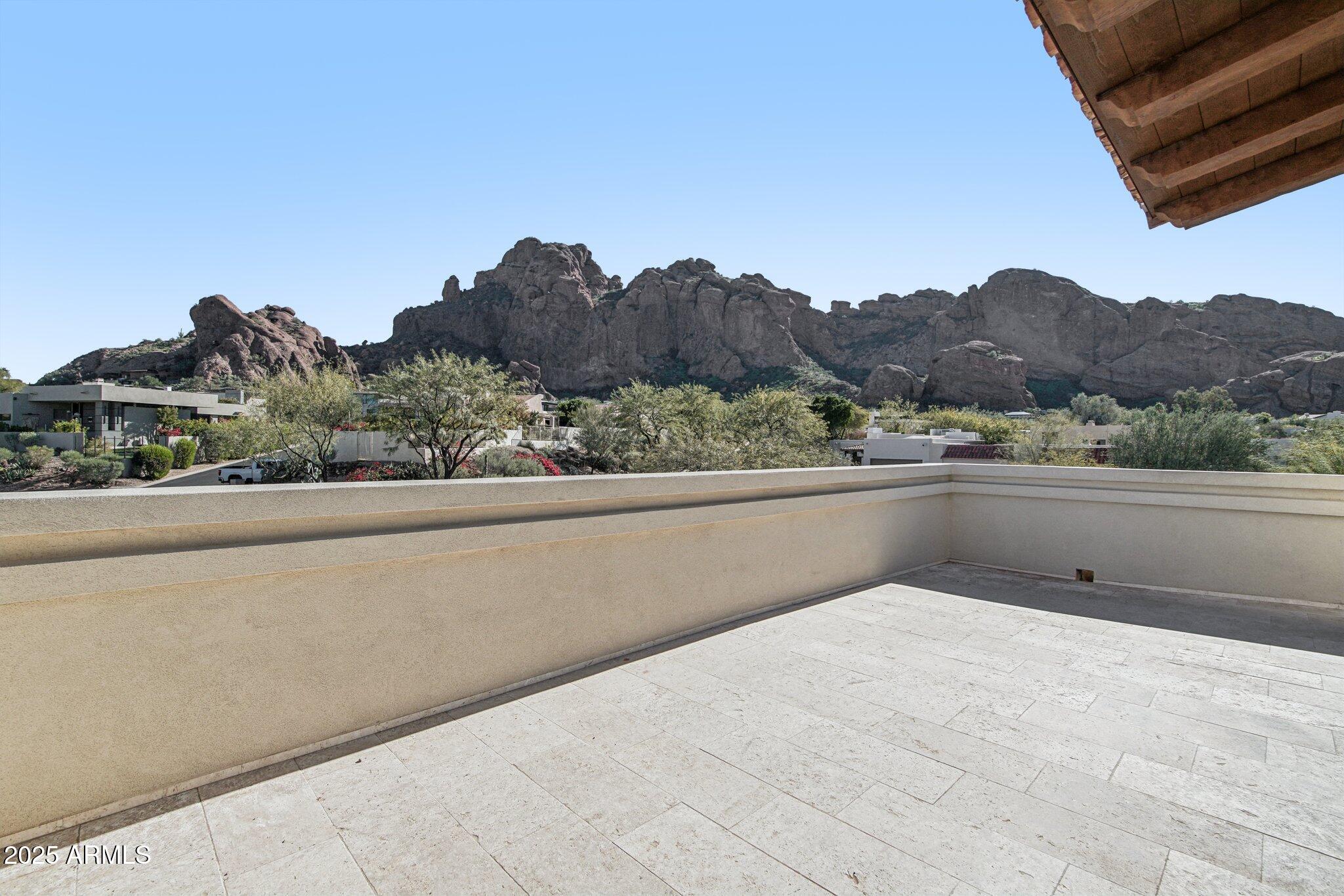 ECHO CANYON - Residential