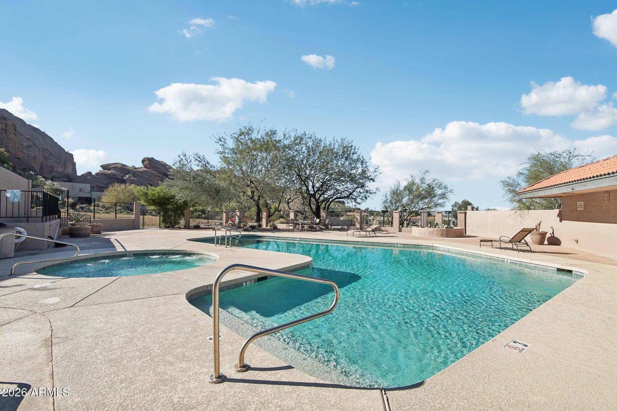 ECHO CANYON - Residential