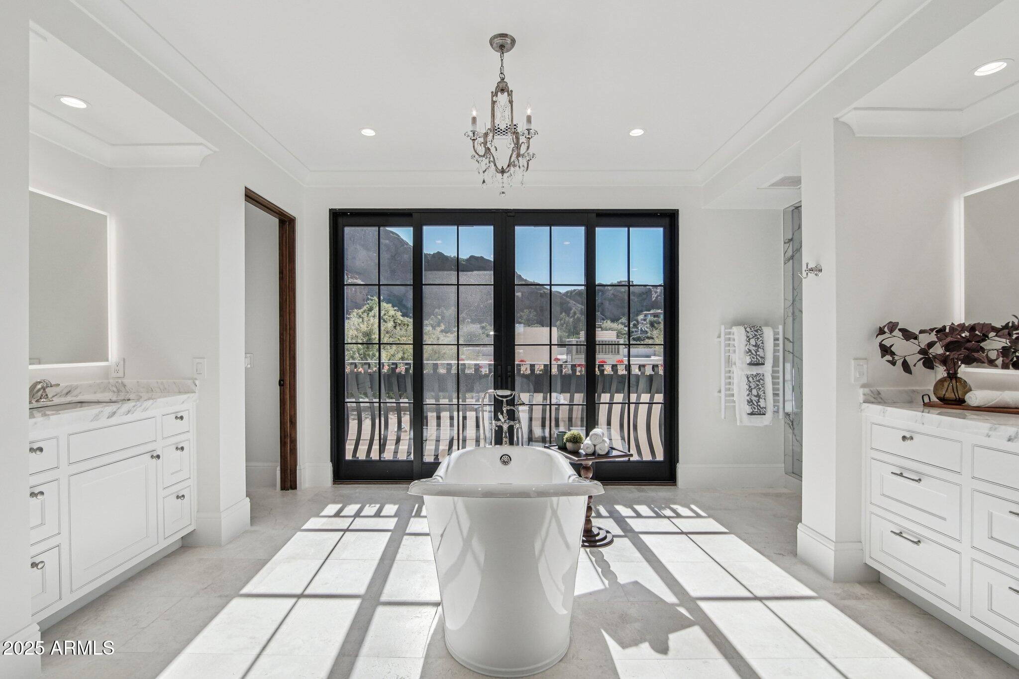ECHO CANYON - Residential