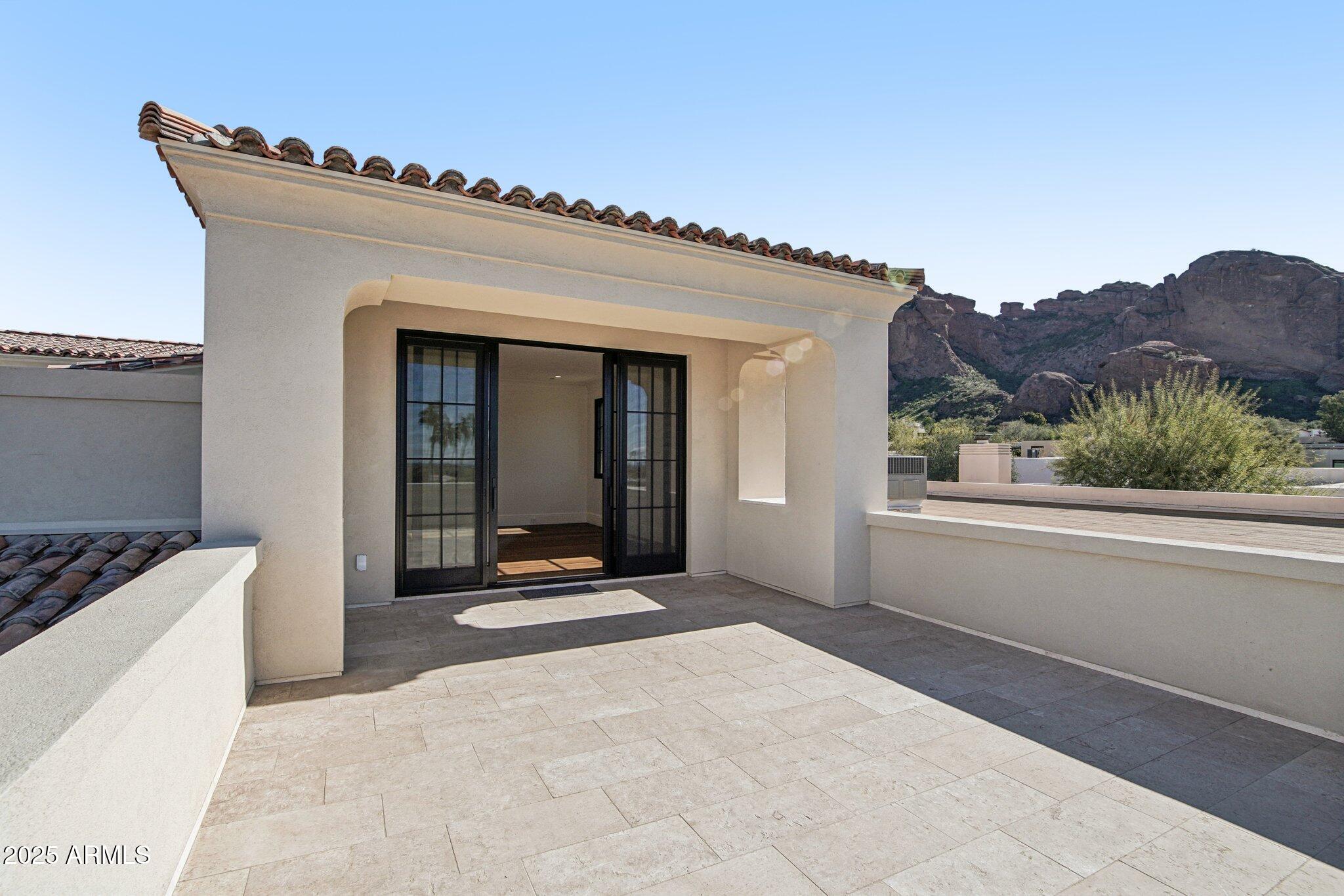 ECHO CANYON - Residential