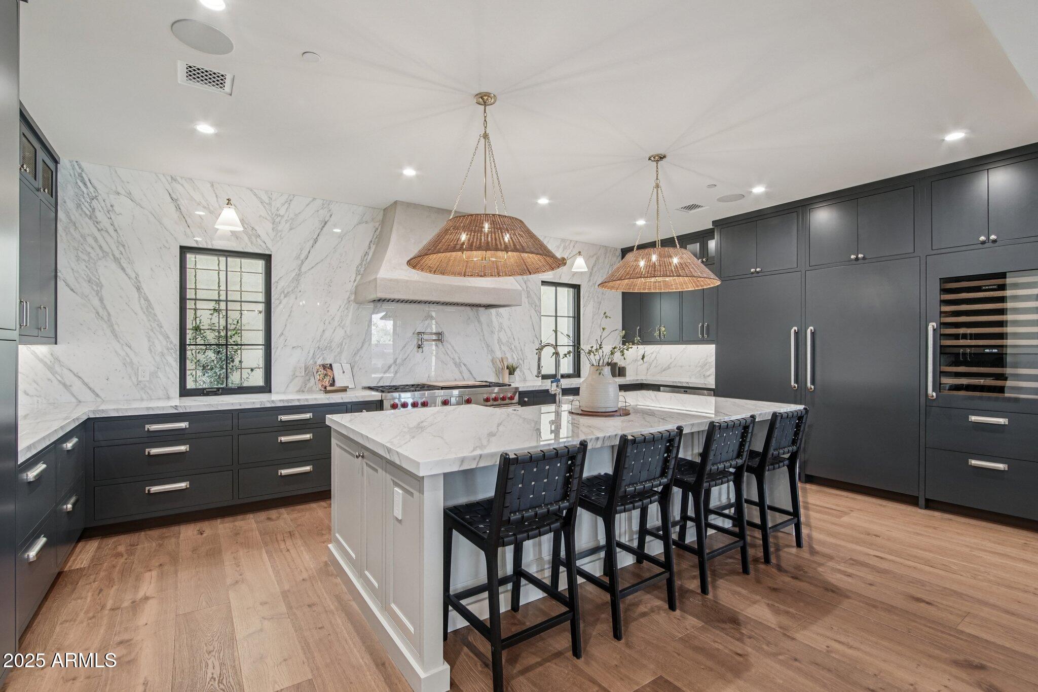 ECHO CANYON - Residential