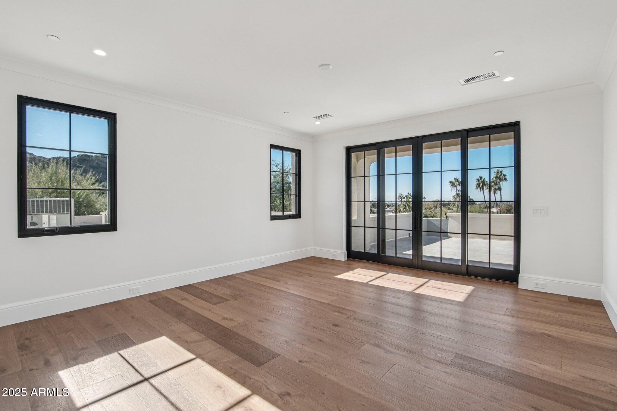 ECHO CANYON - Residential