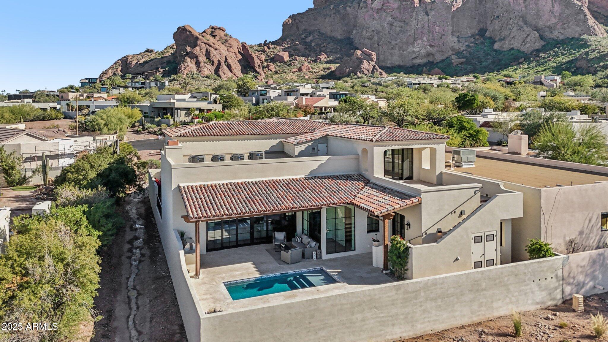 ECHO CANYON - Residential