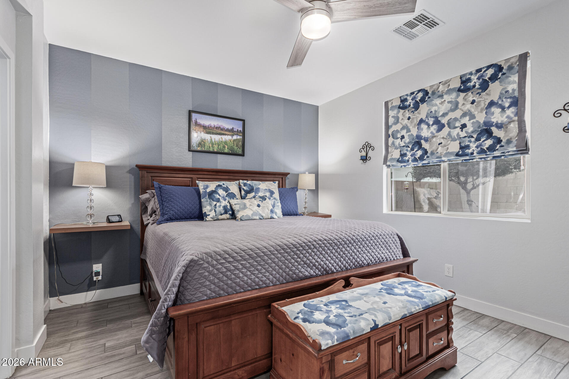 9757 E SUBURBAN Drive