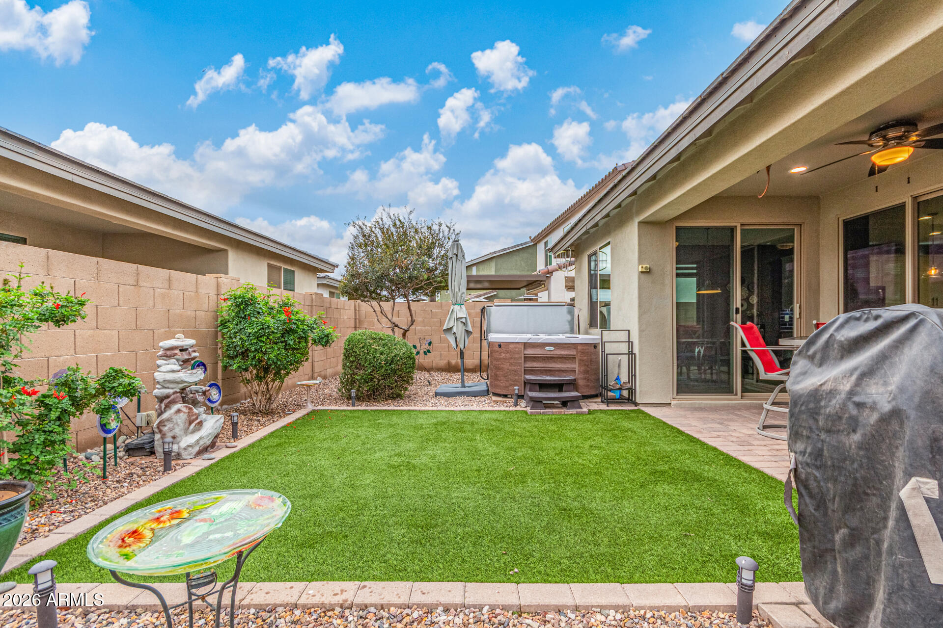 9757 E SUBURBAN Drive