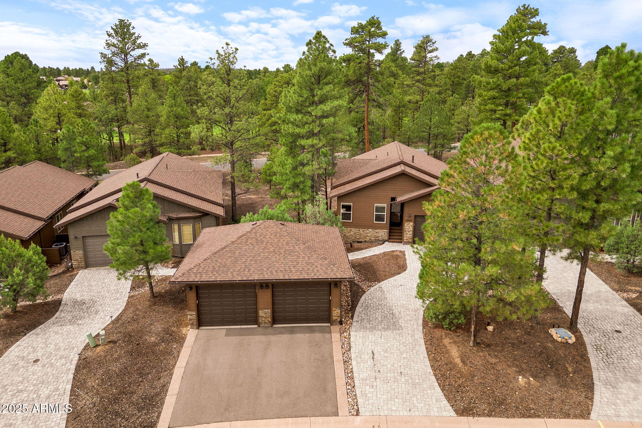 3080 W BLACK OAK Loop