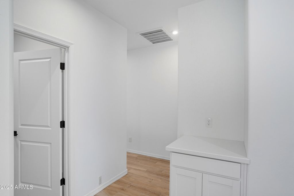 Photo of 7438 W Rose Lane, Glendale, AZ 85303 (MLS # 6959366)