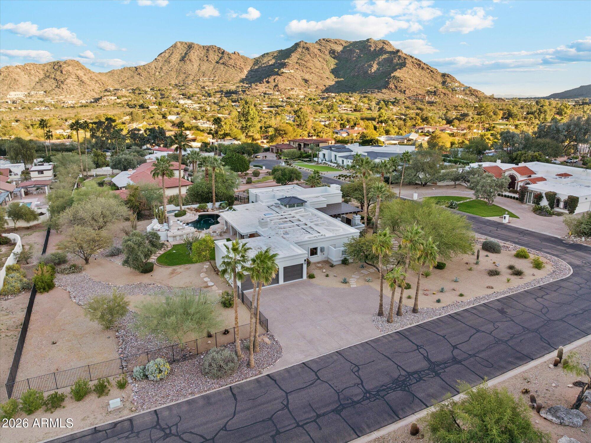 4708 e desert park place