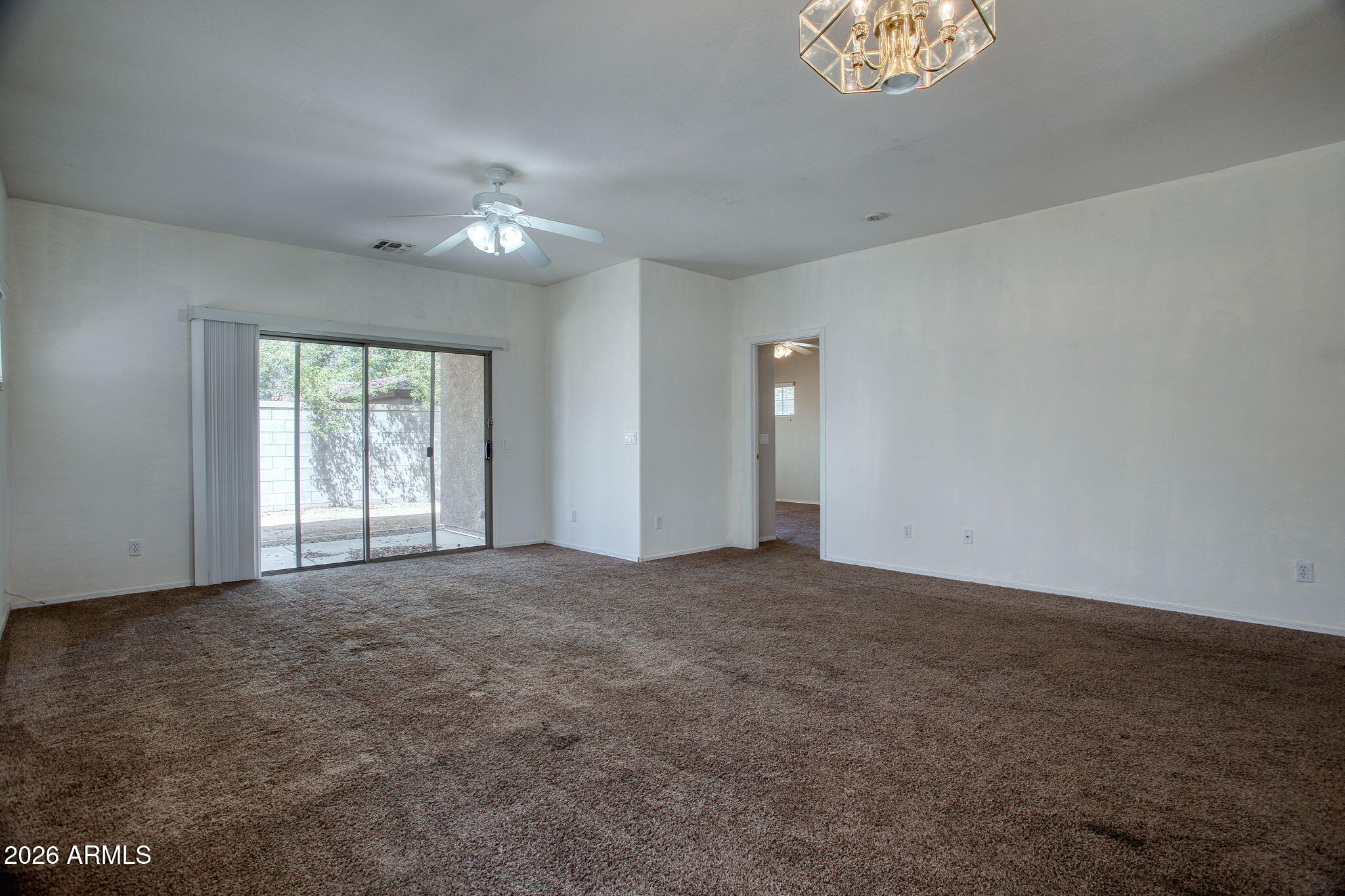 554 E SAN CARLOS Way