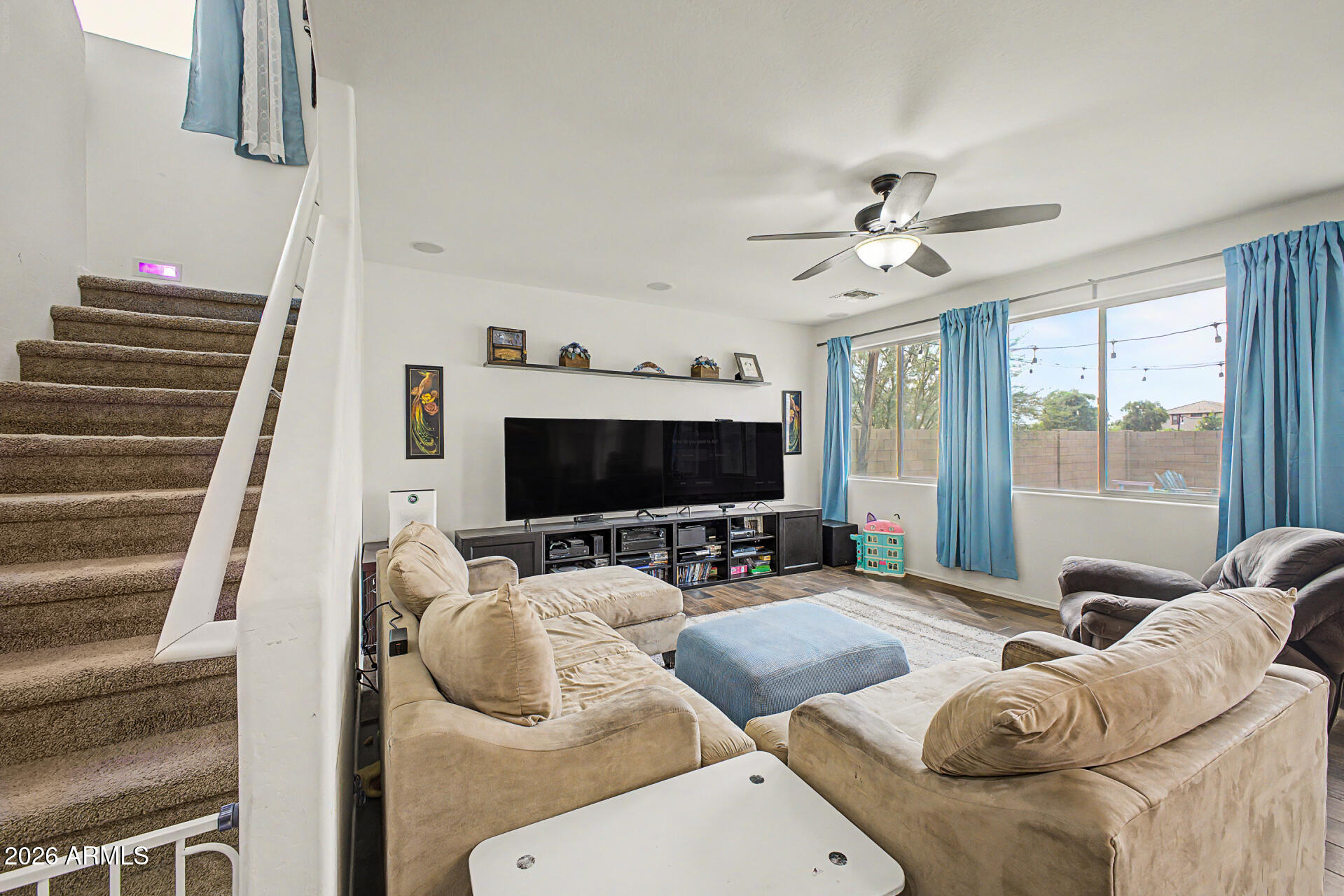 3135 E QUINCE Street