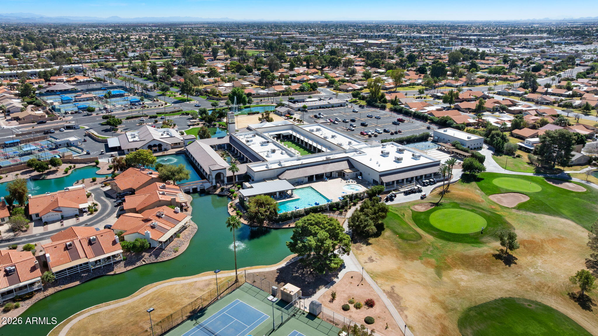 689 LEISURE WORLD --