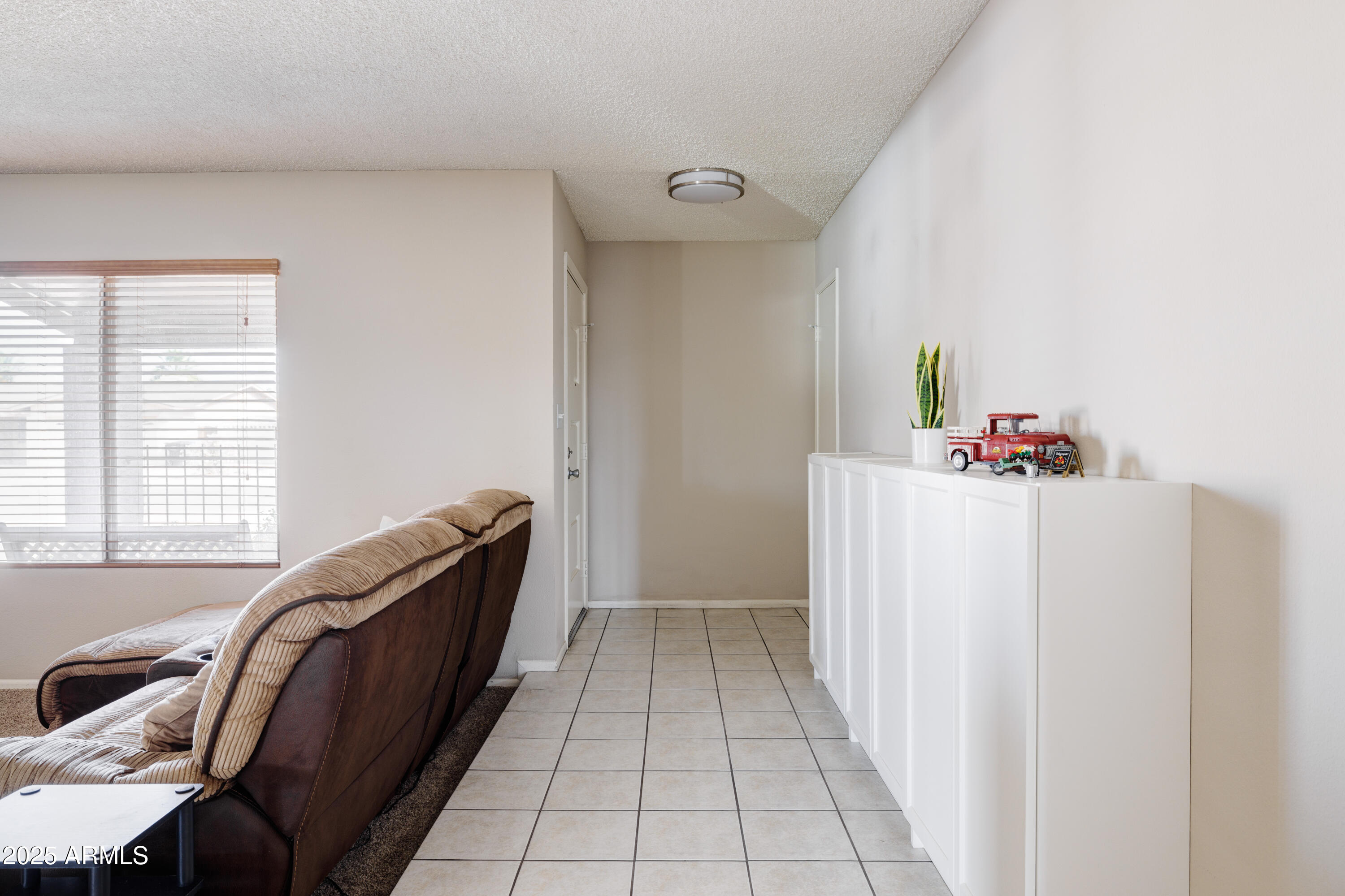 3821 W WOODRIDGE Drive