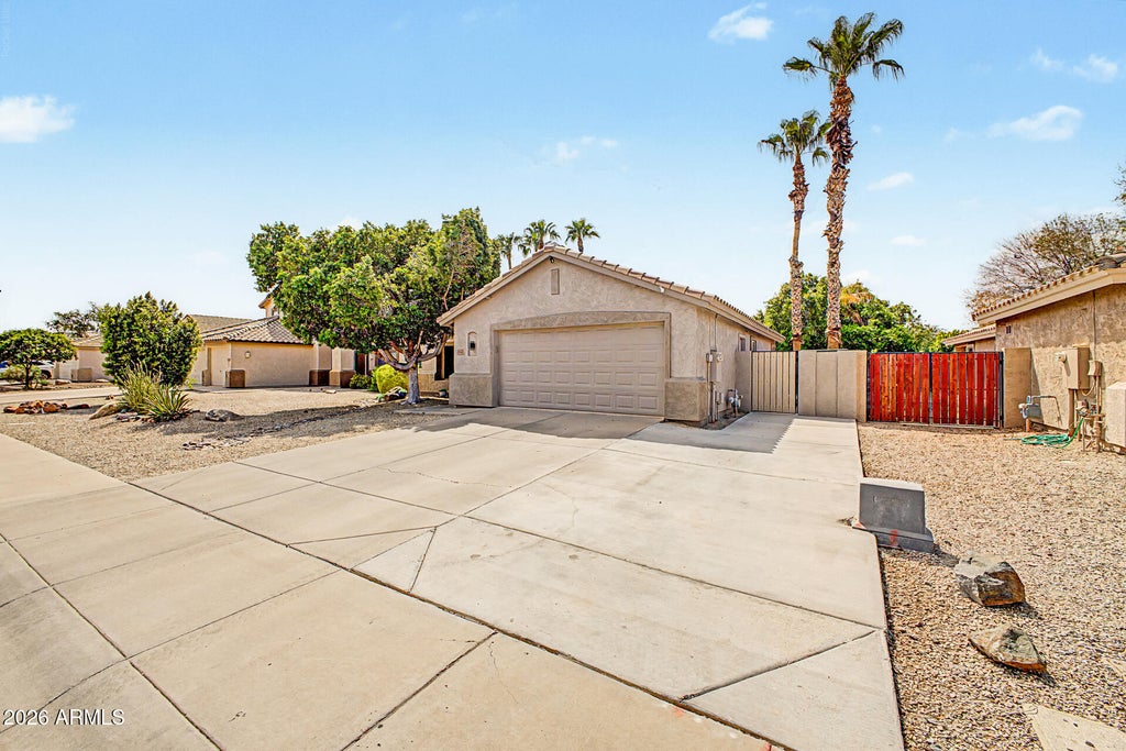 Photo of 1144 S Nielson Street, Gilbert, AZ 85296 (MLS # 7073456)