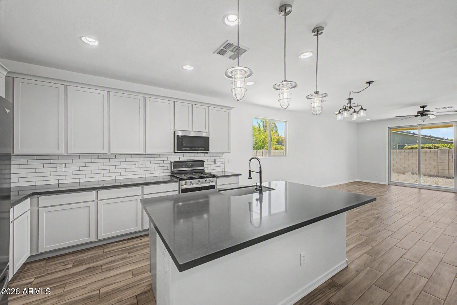13329 W LARIAT Lane