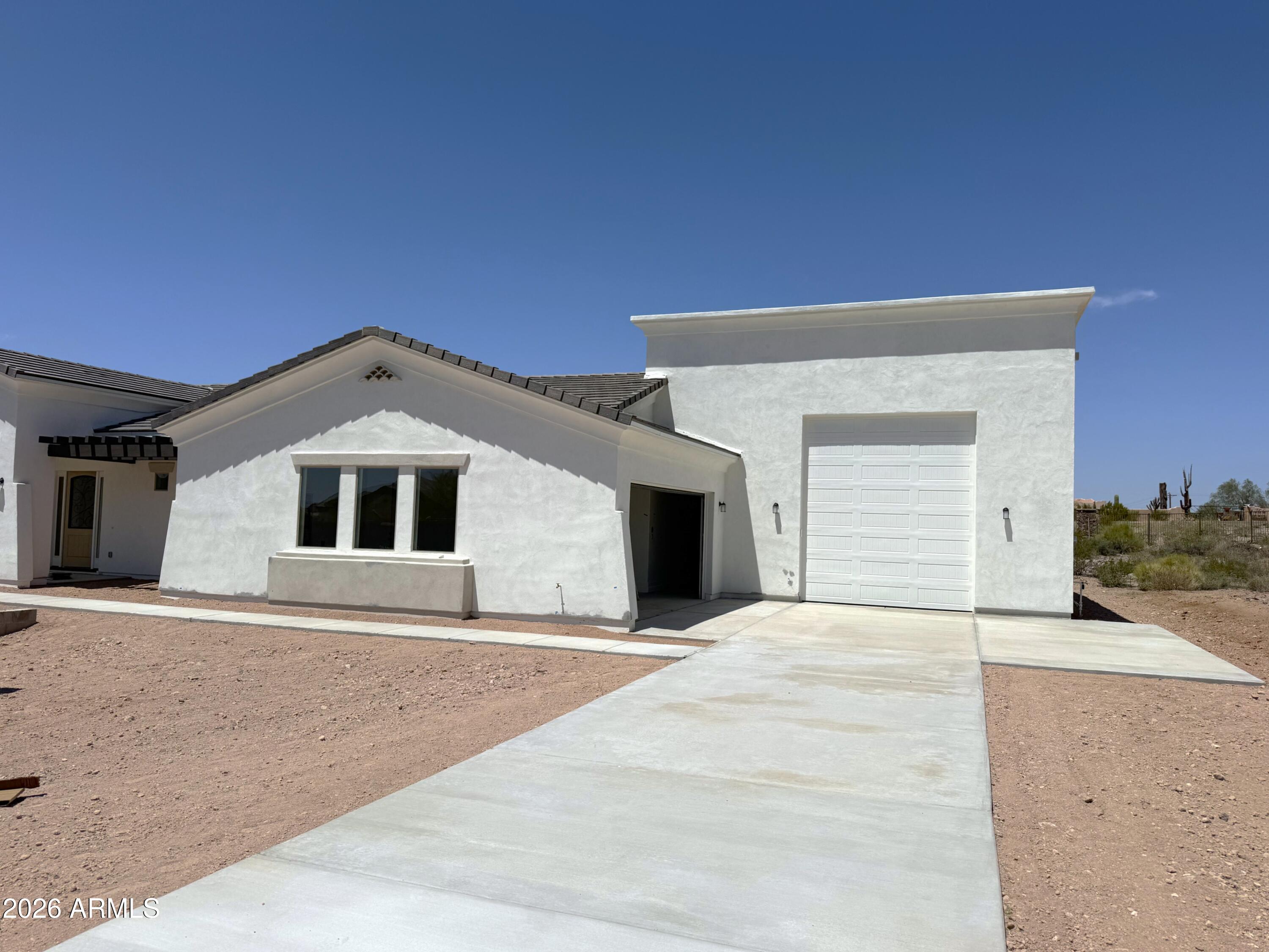 684 N MOON Road
