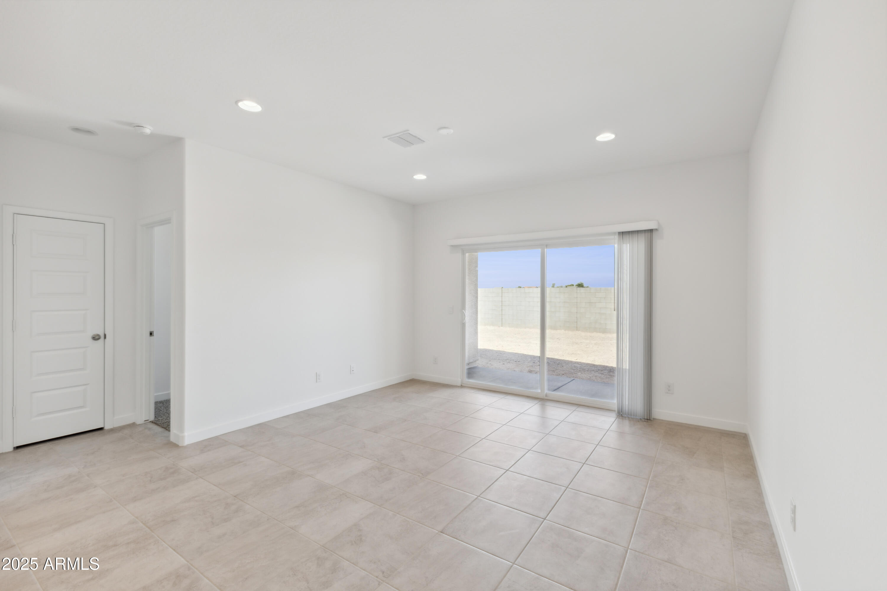 1302 W SHANNON Way