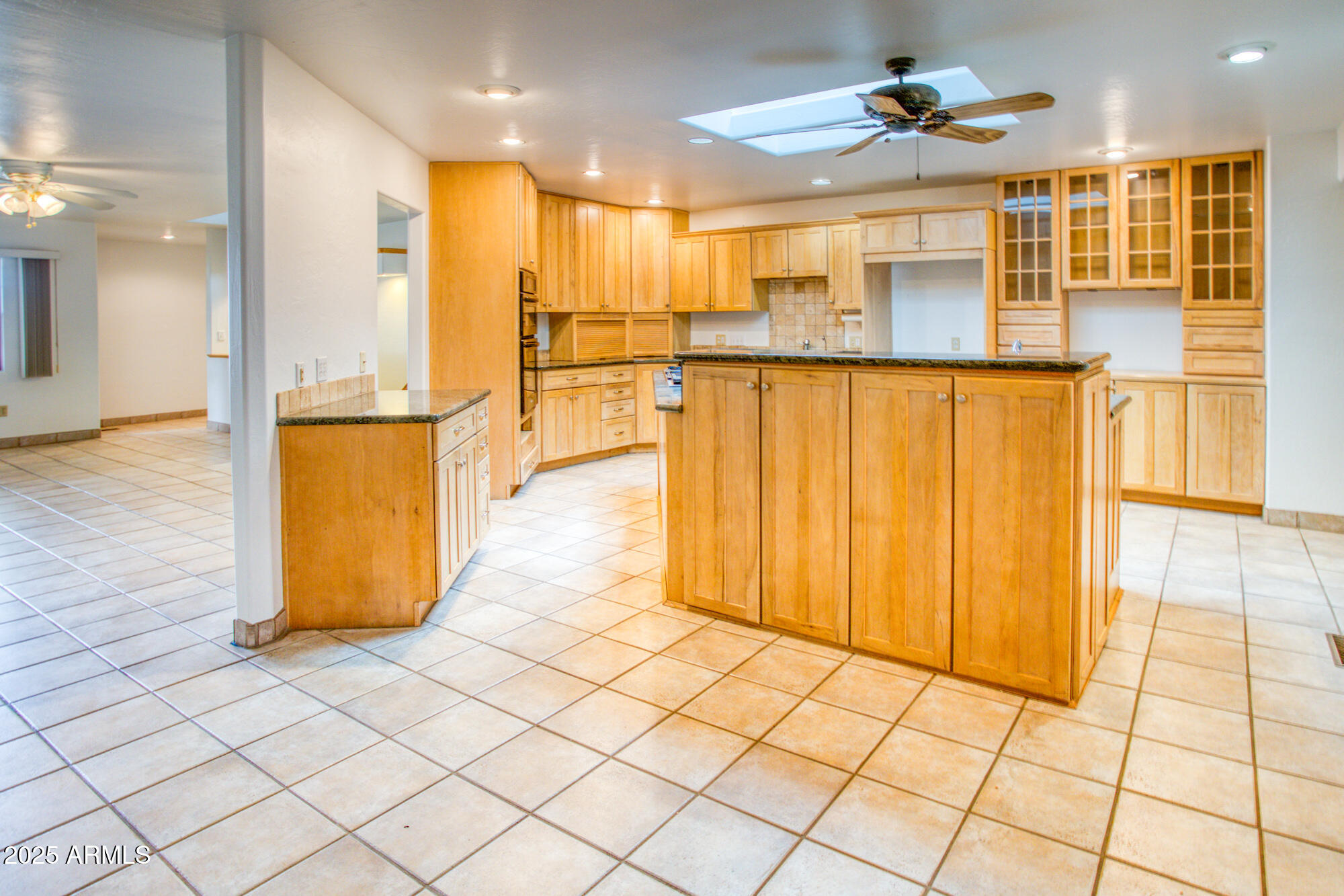 1550 N STAPLEY Drive 6