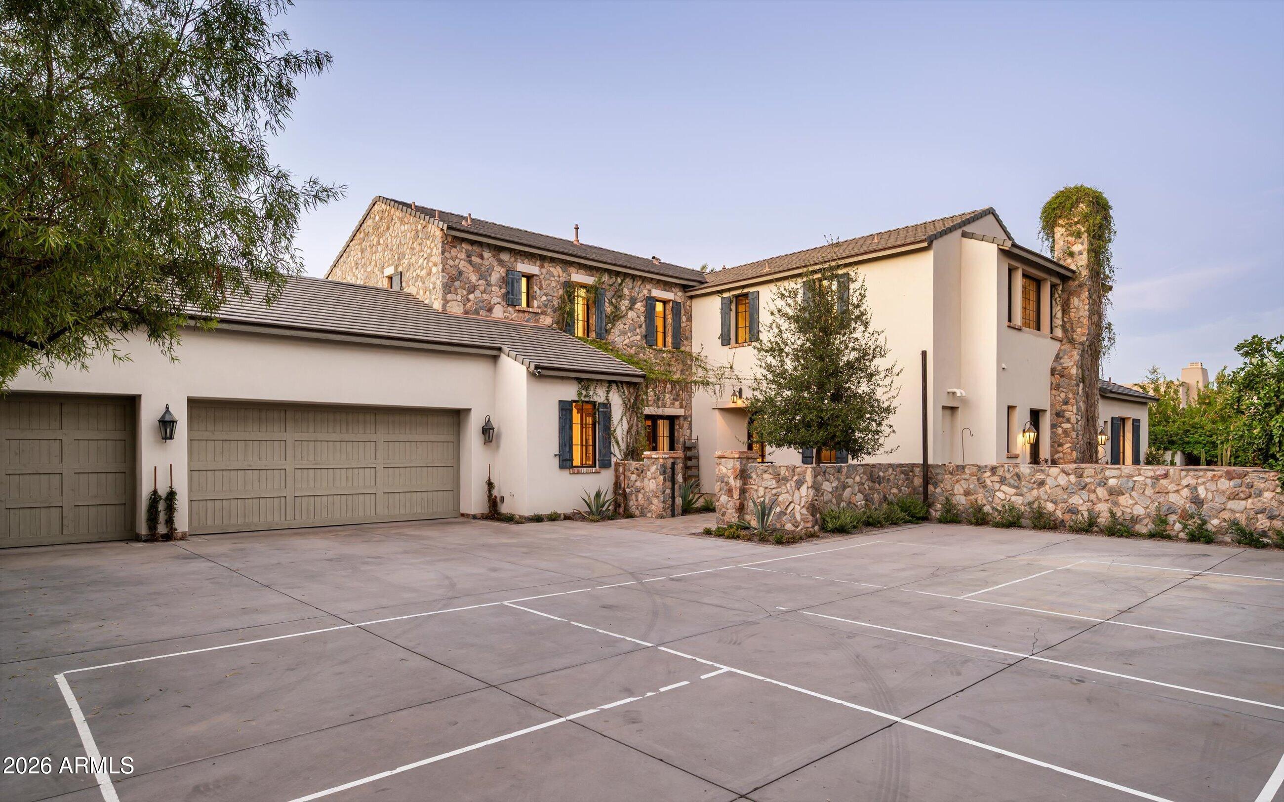 4445 N 66th Street