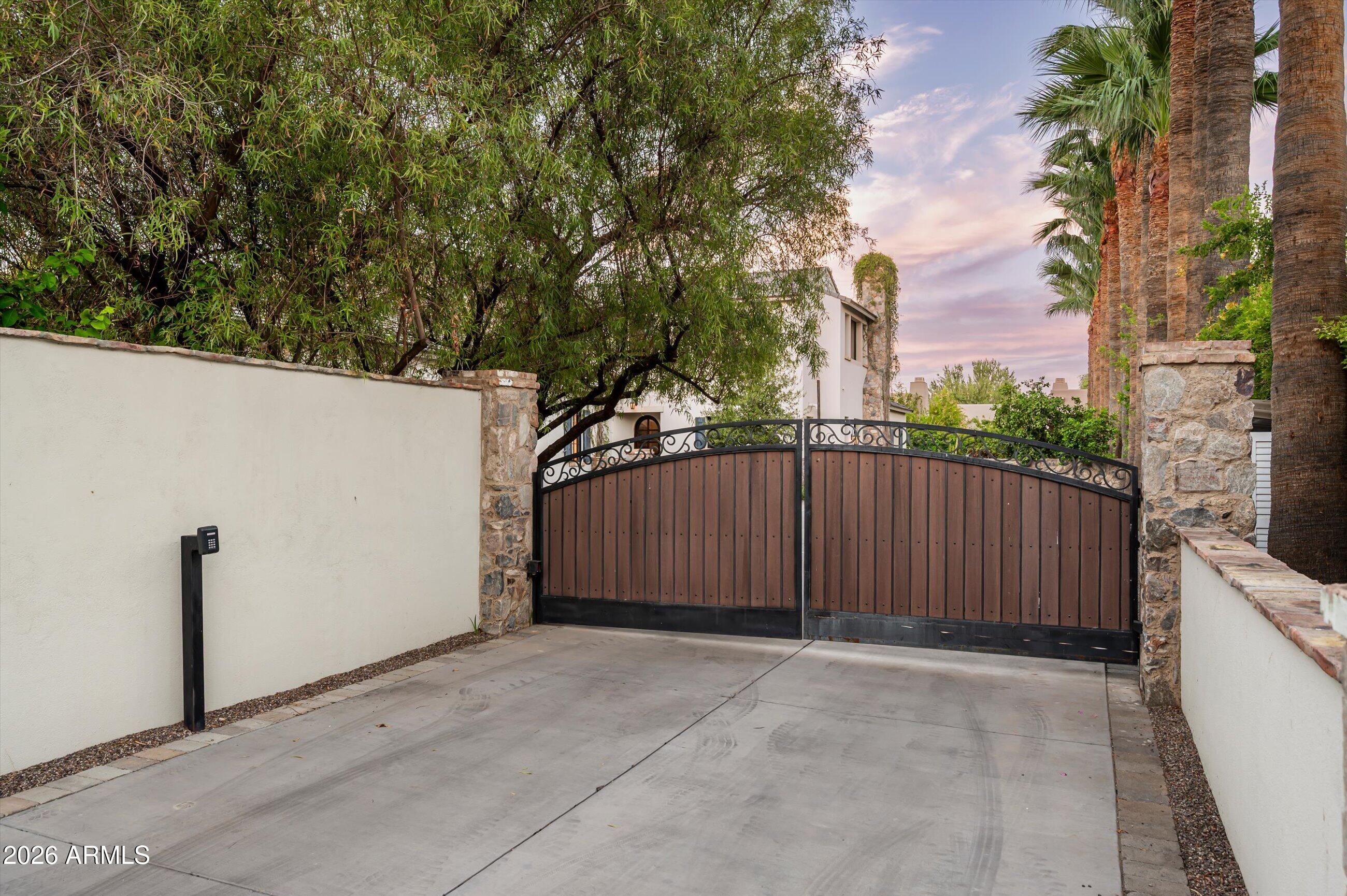 4445 N 66th Street