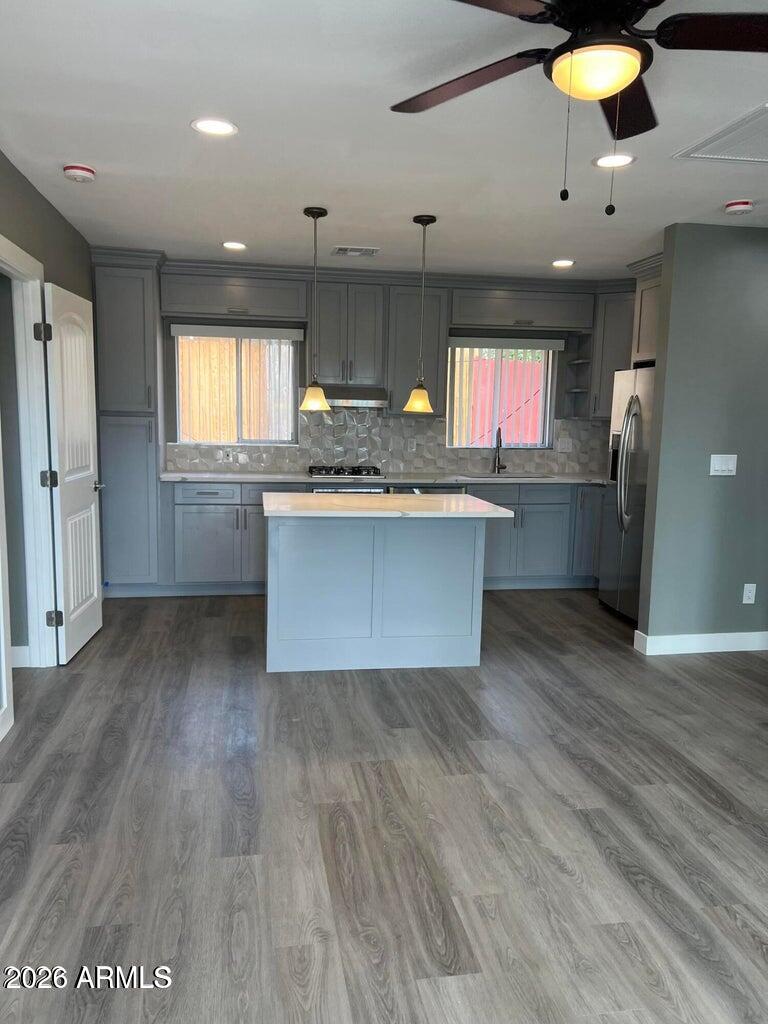 10 E MOUNTAIN VIEW Road