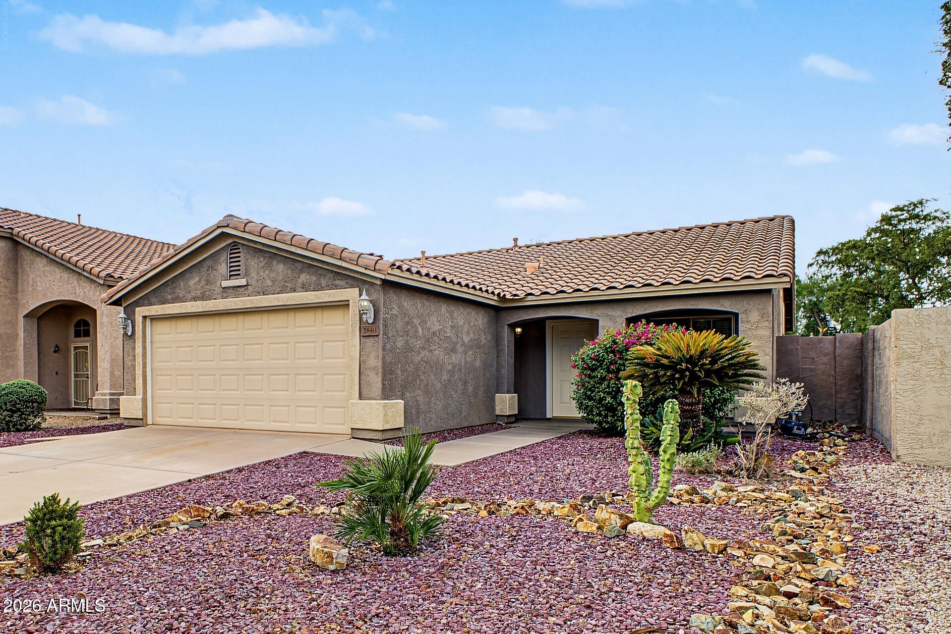 2840 S ABBEY --