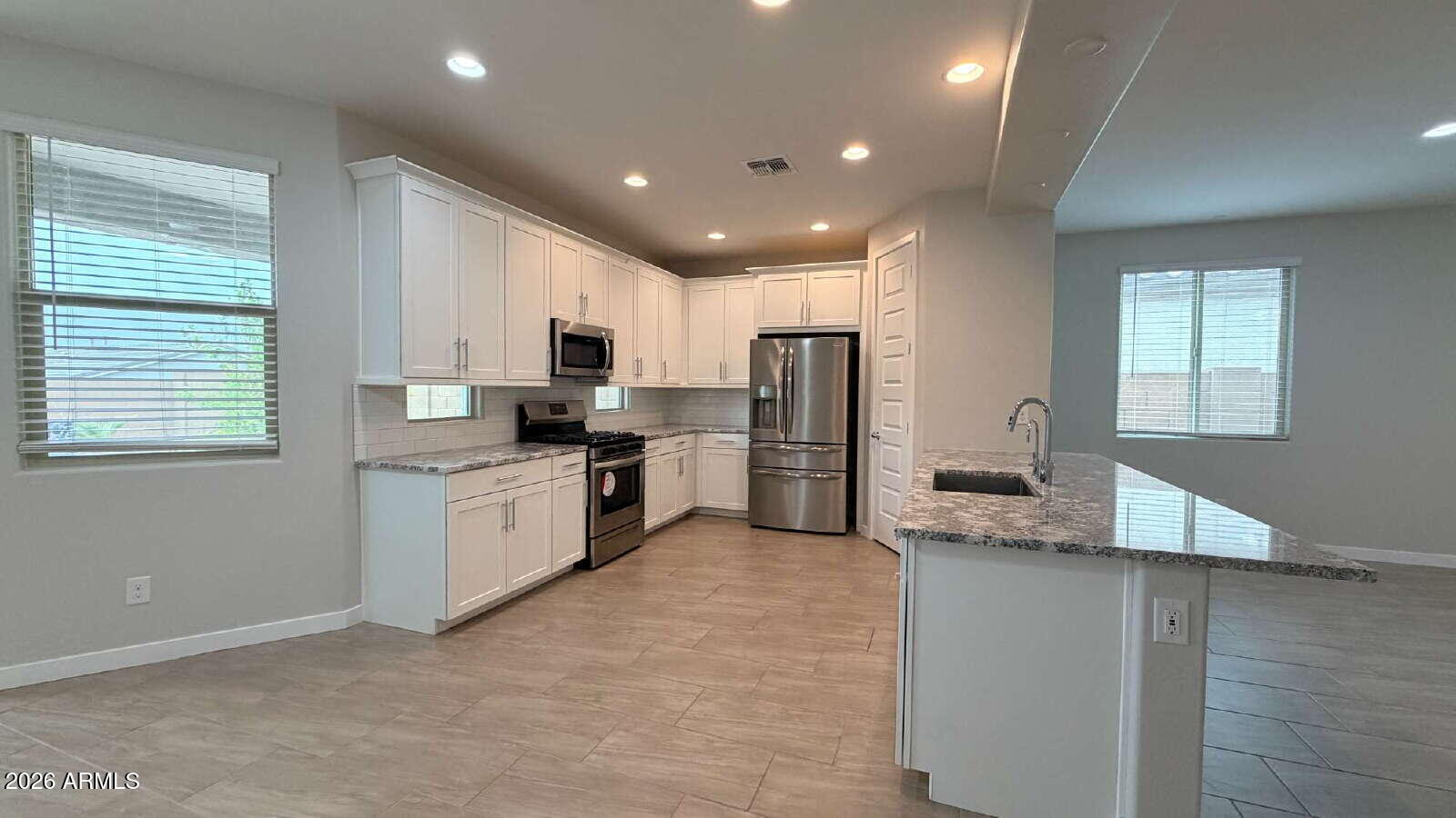 1614 W CORRAL Road