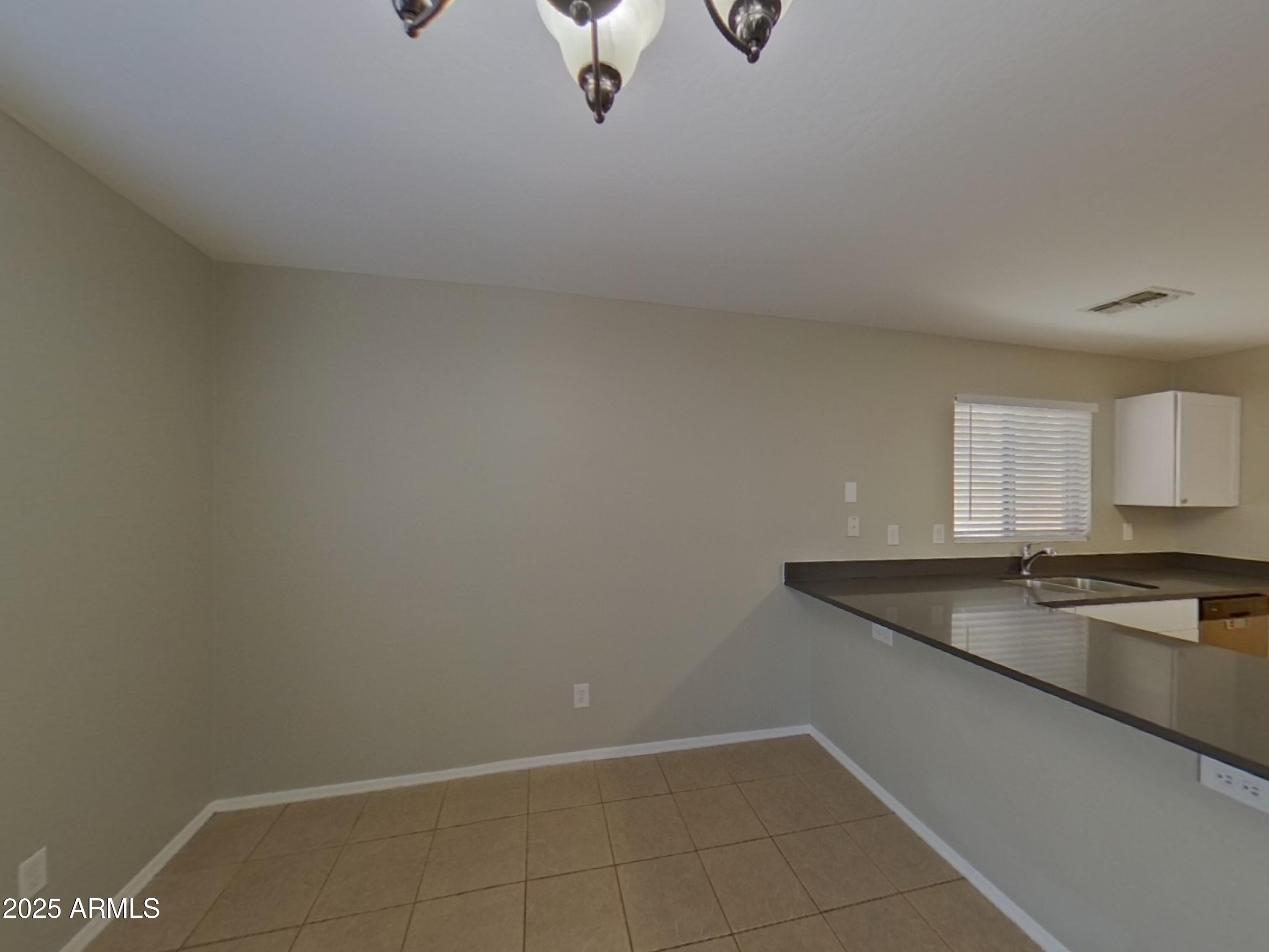 43846 W MAGNOLIA Road