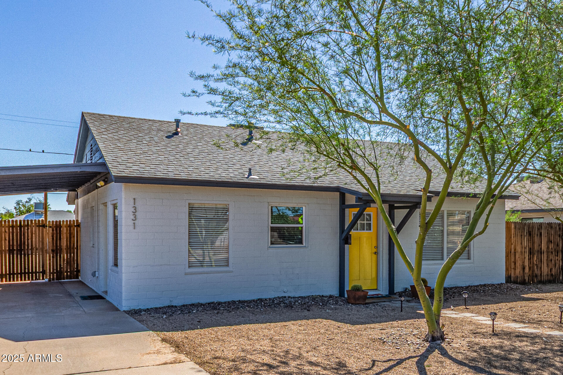 1331 E INDIANOLA Avenue